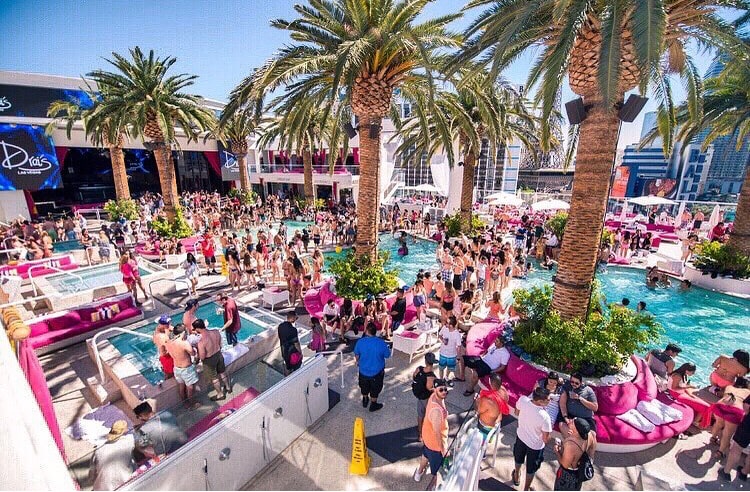 Drai's Beachclub  Las Vegas Dayclub Guide & FAQs [2023]