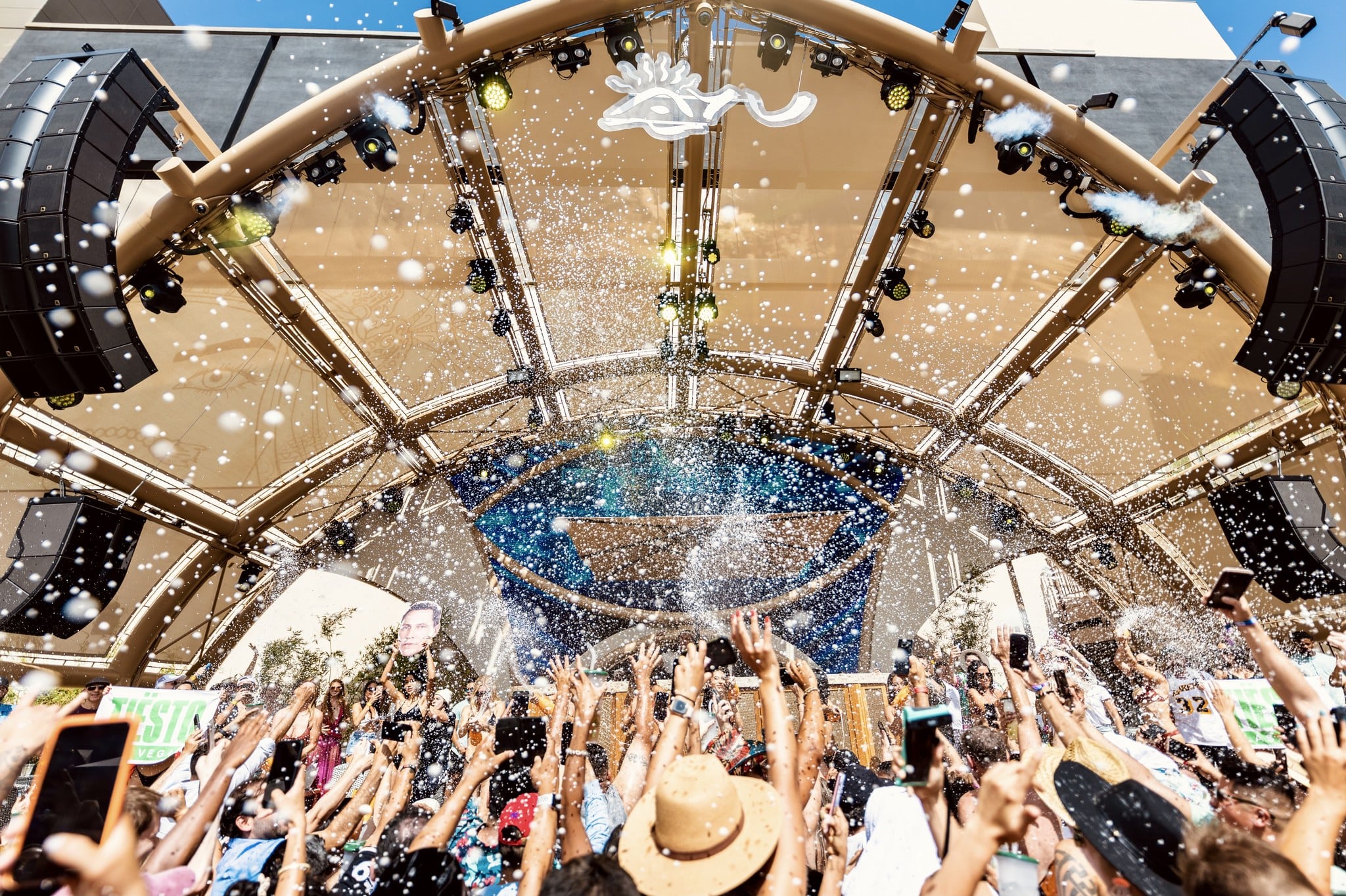 Ayu Dress Code What is & Isn't Allowed