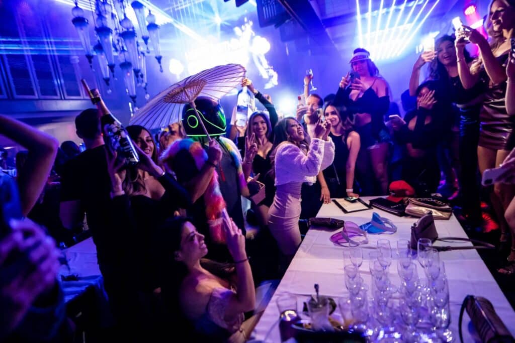 Lavo Party Brunch Dress Code What is & Isn't Allowed