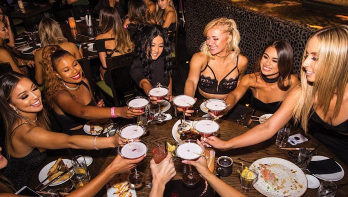 17 Best Restaurants To Eat Dinner Before The Club In Las Vegas