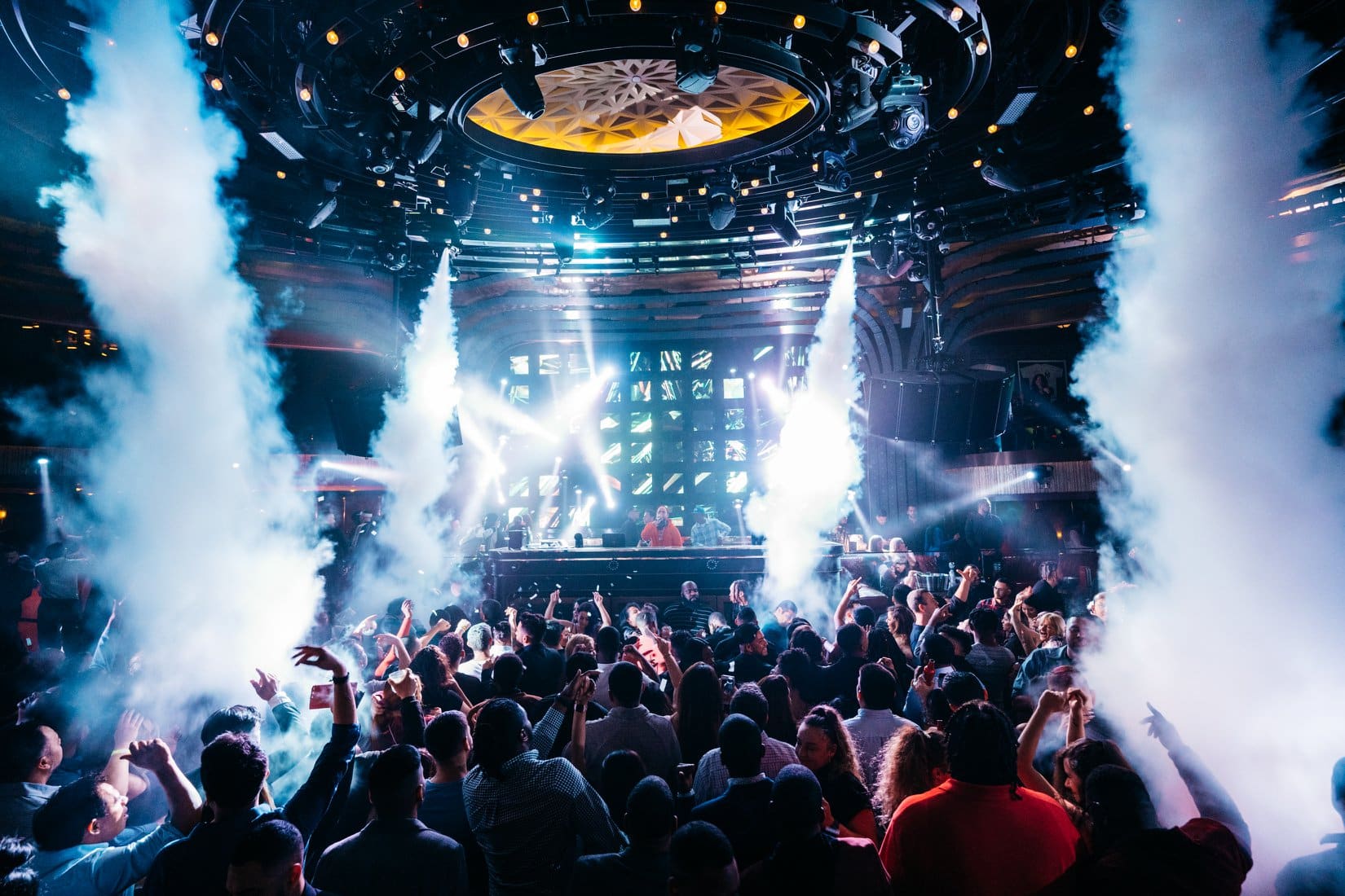 Best las vegas nightclubs for couples at jewel