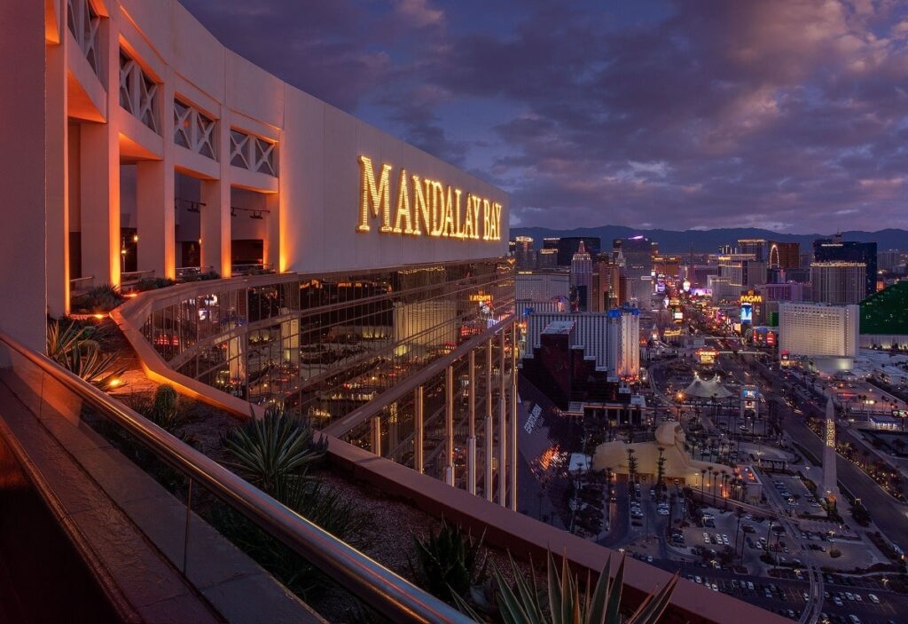 Best Rooftop Nightclubs in Las Vegas [2026]