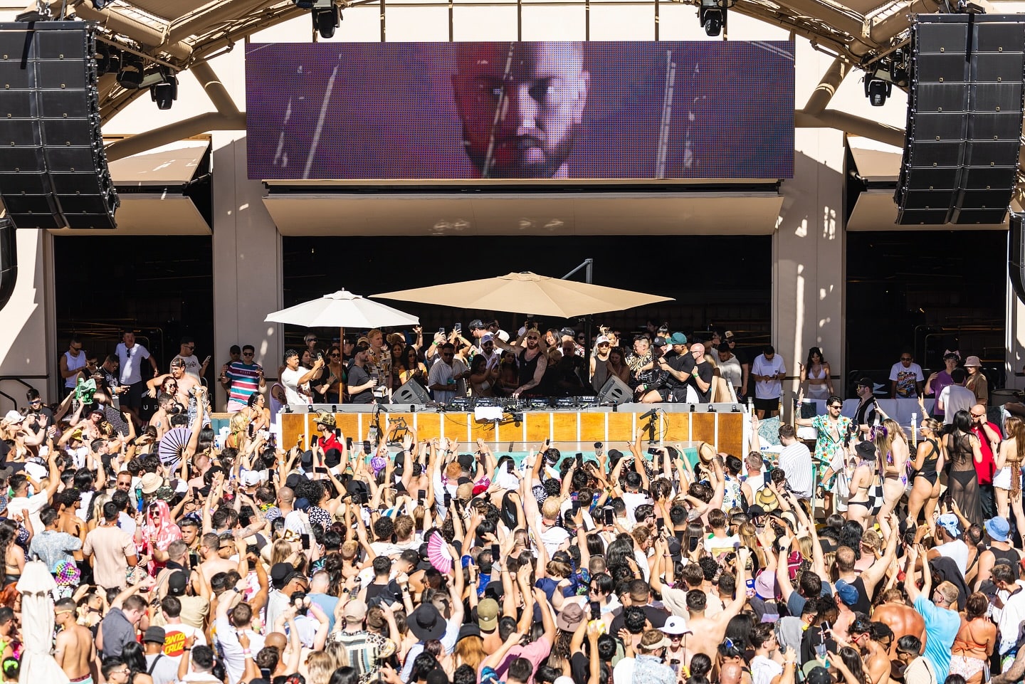 Ayu Dayclub is a EDM pool party