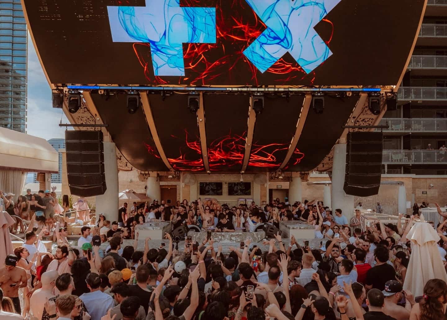 The Pool Party at Cosmopolitan - Marquee Dayclub 